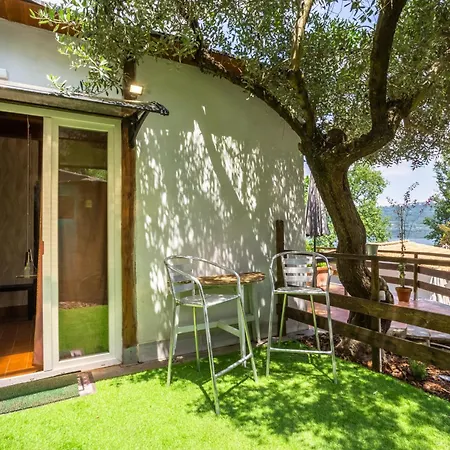 Lakeside Haven *